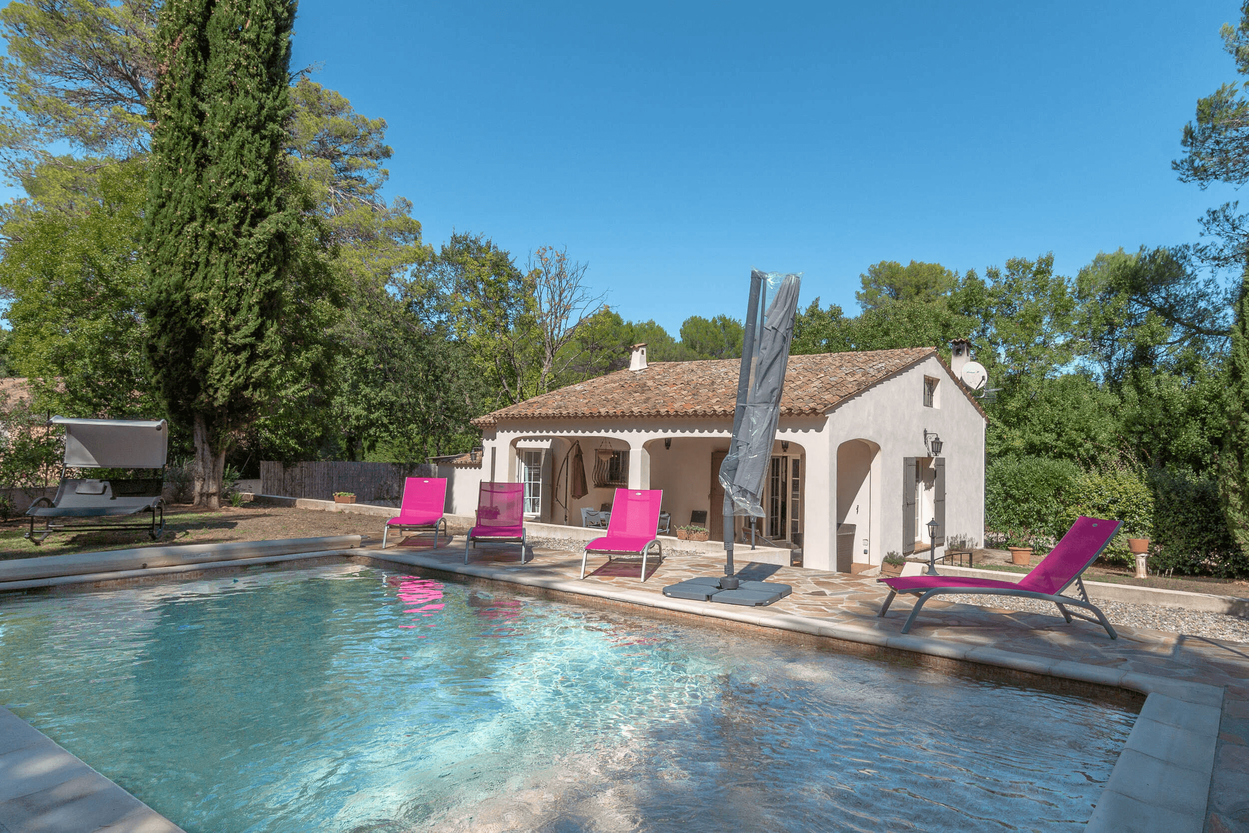 Villa Les Pins, Vakantiehuis, Provence, people: 6